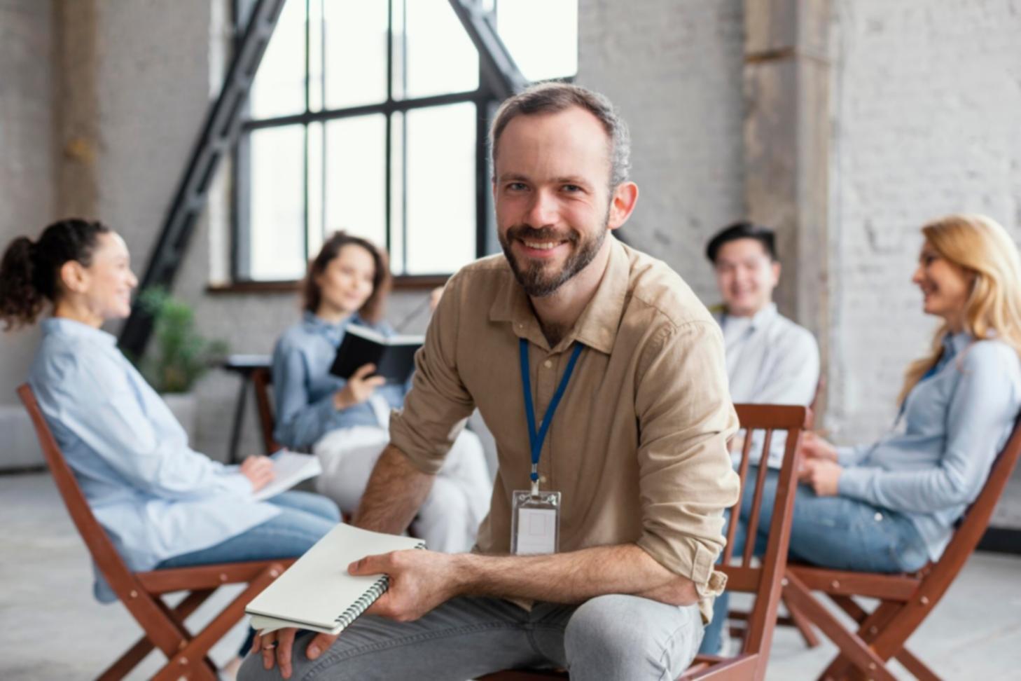 Workshop zur Budgetplanung in einem modernen Raum